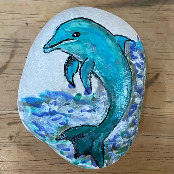 Hand crafted painted dolphin porpoise rock blue white background ocean waves - Picture 6 of 9